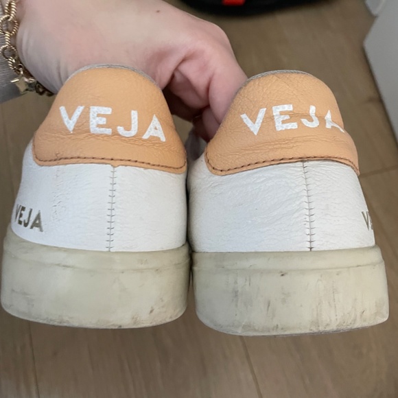 VEJA CAMPO ORANGE AND YELLOW SNEAKER - Picture 4 of 5